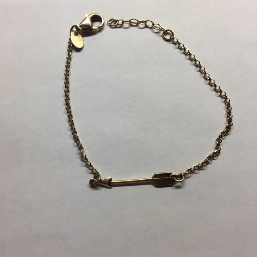 Arrow bracelet